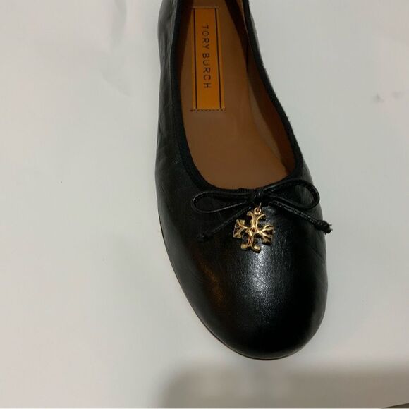 Tory Burch Tory Charm Ballet Flat 10 M Perfect Black Goat Leather Gold Logo $268 - Picture 4 of 11